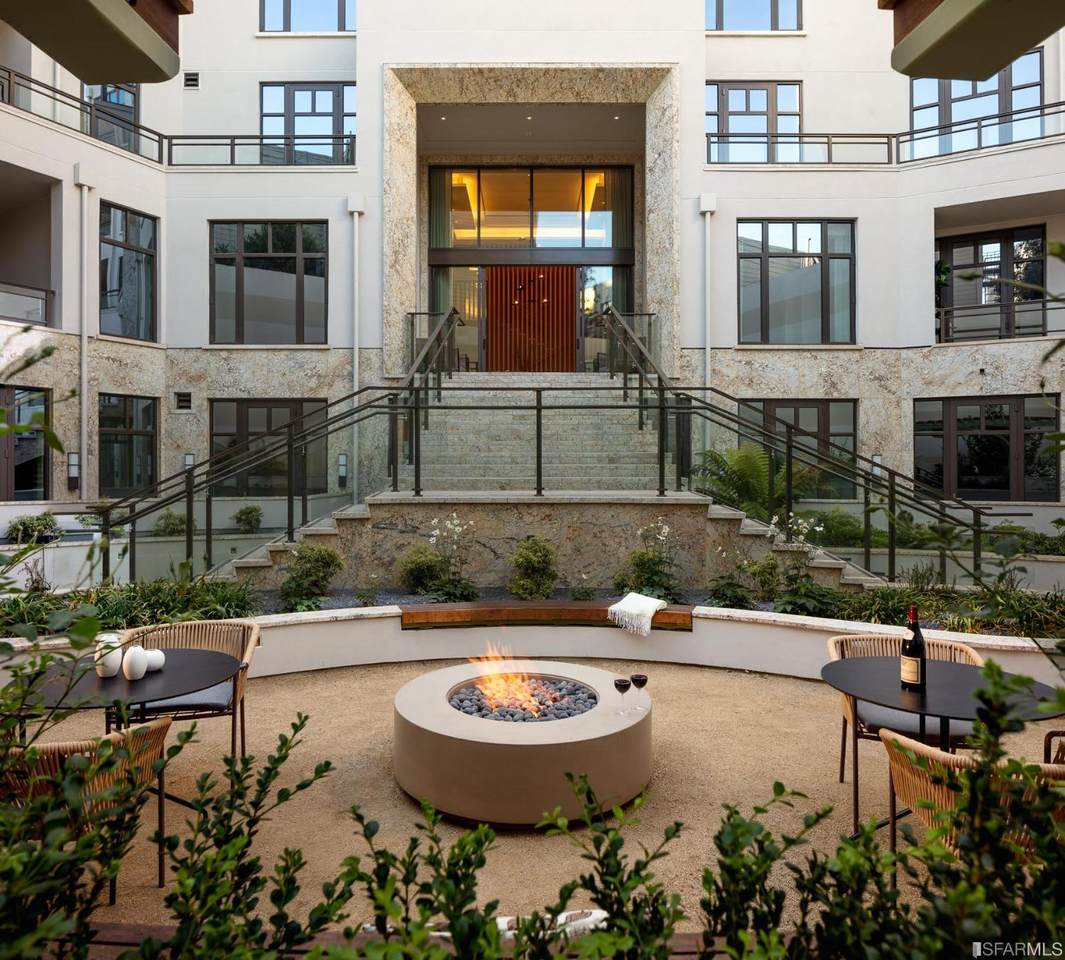 875 California Street - Photo 1