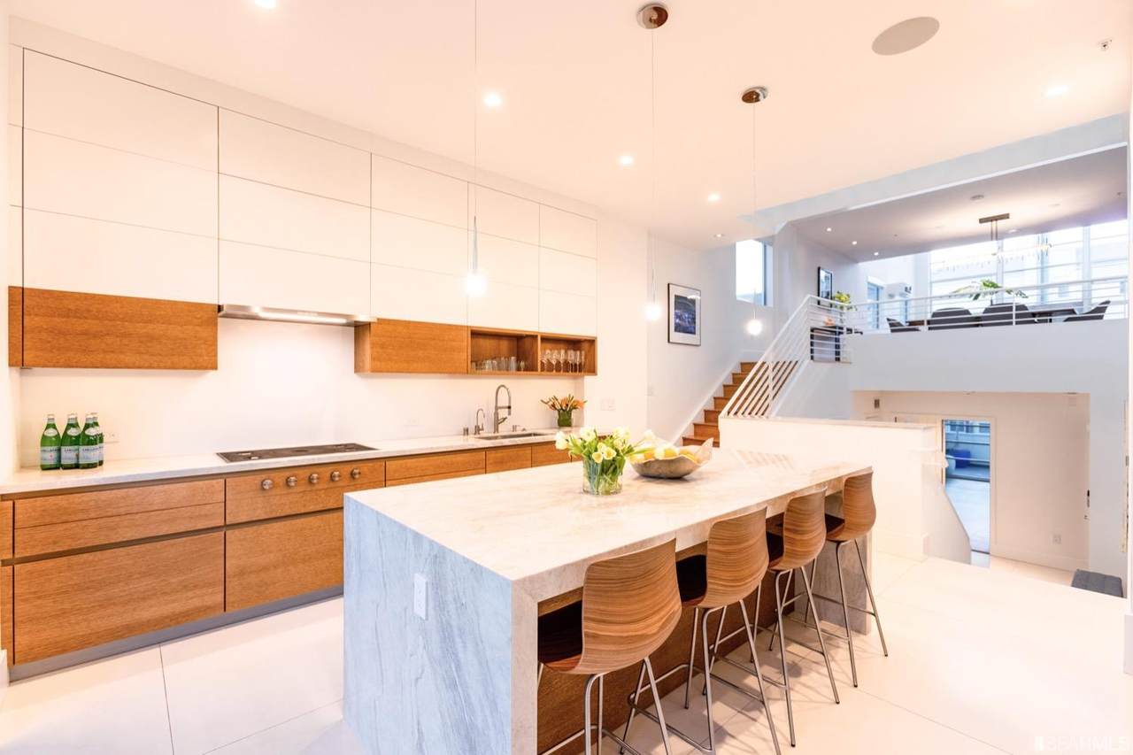 542 Natoma Street - Photo 1