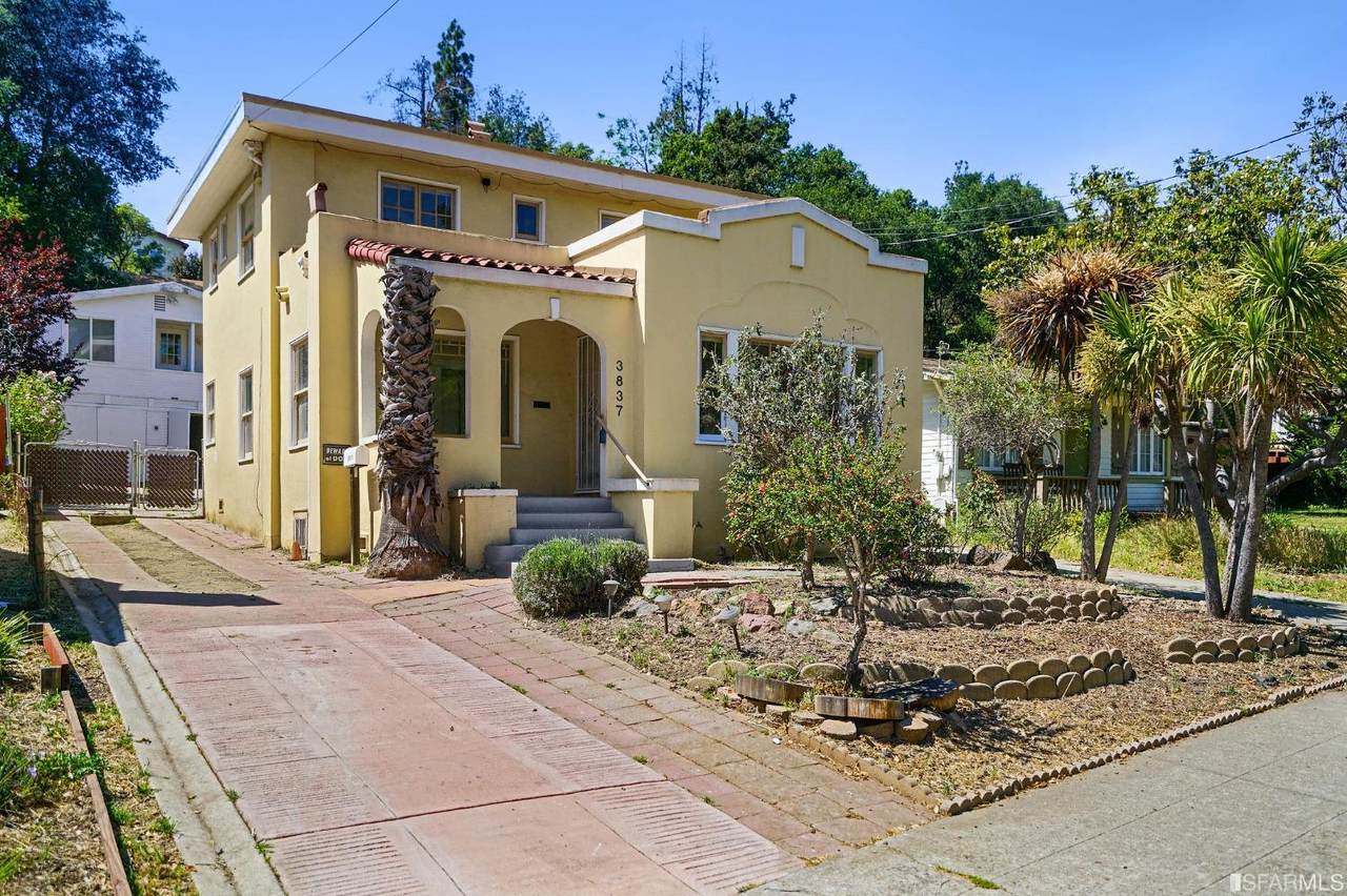 3837 Fruitvale Avenue - Photo 1