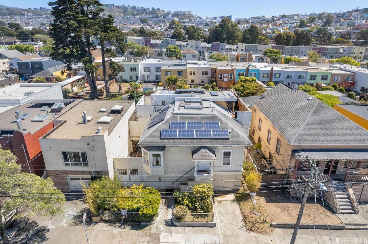 225 Sadowa Street - Photo 1