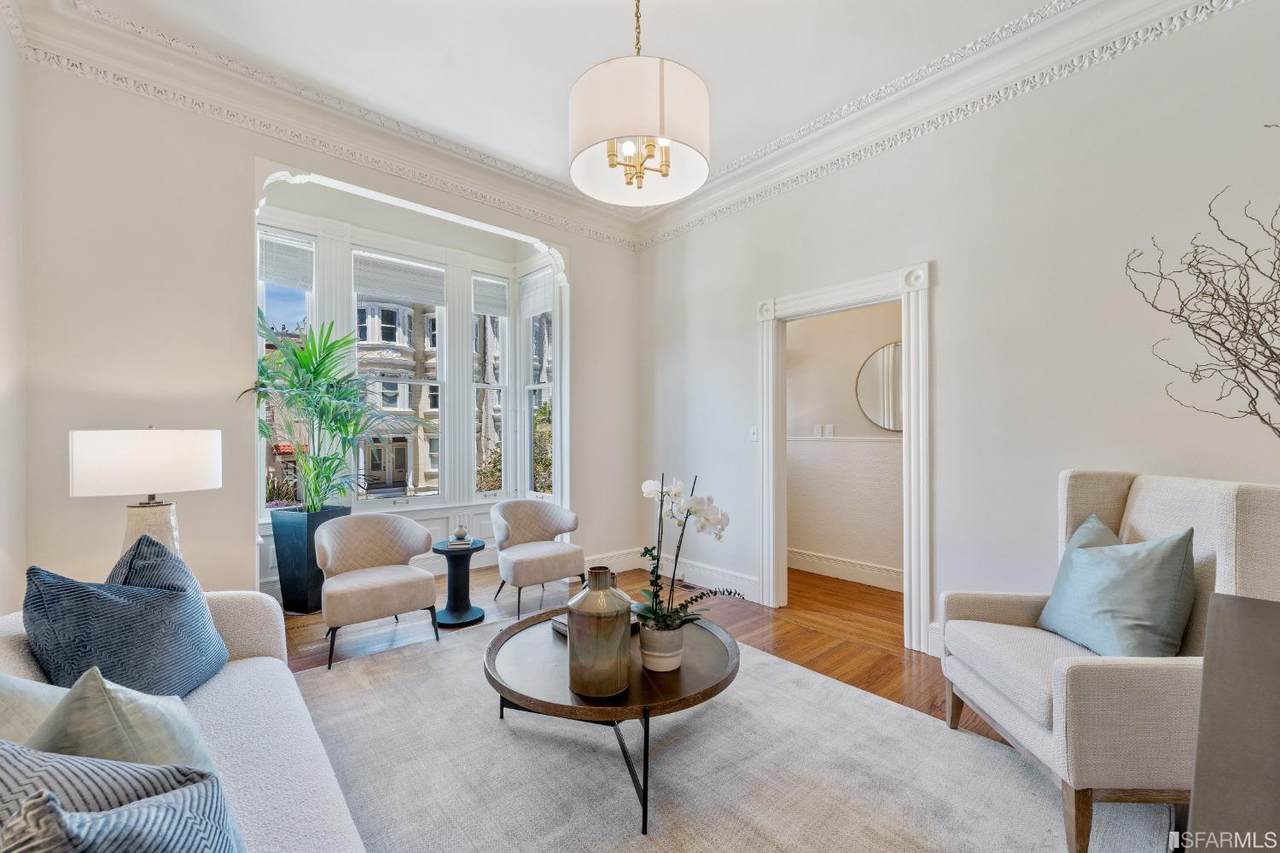 1879 Green Street - Photo 1