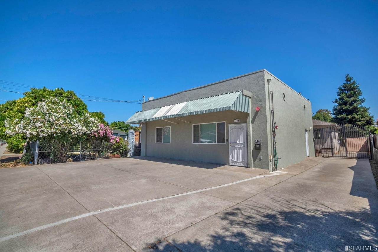 1148 Elgin Street - Photo 1