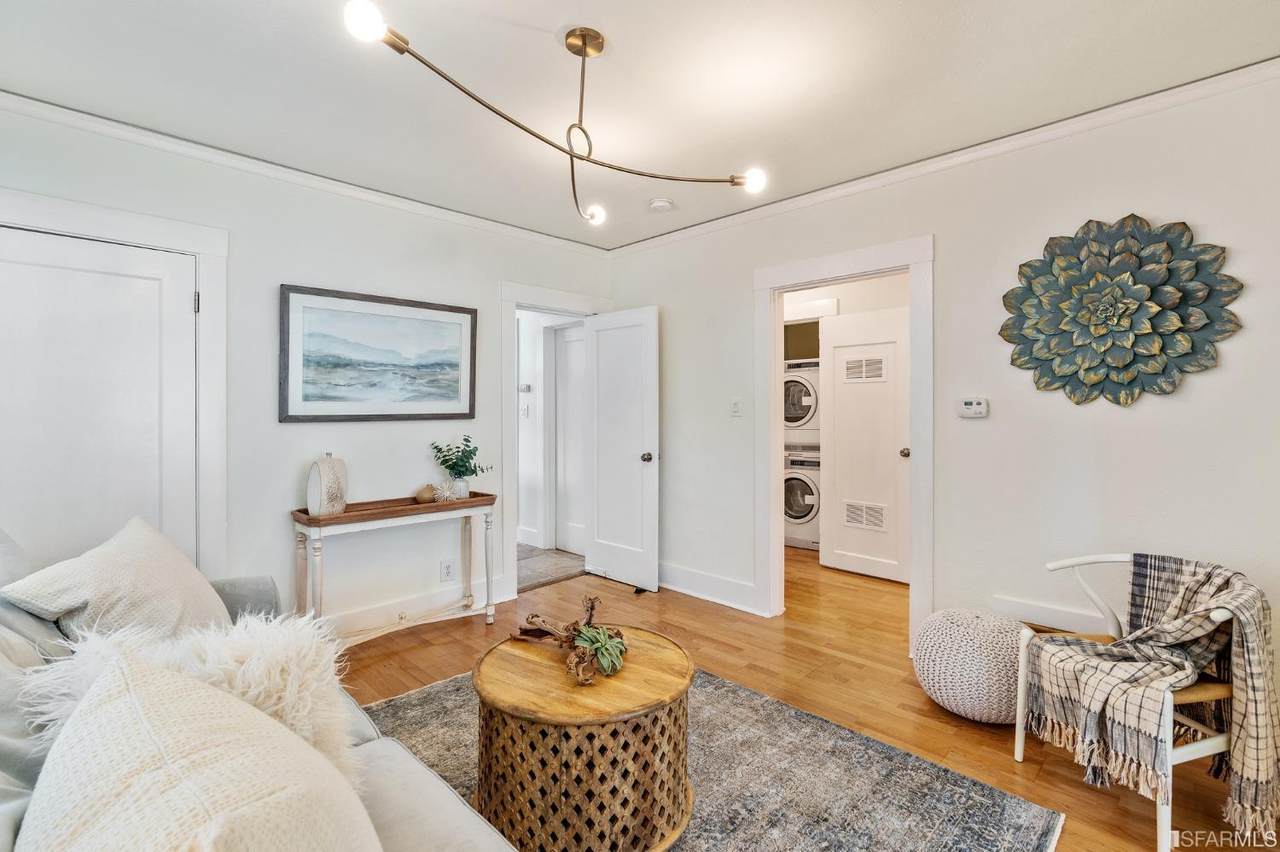 1901 Parker Street - Photo 1