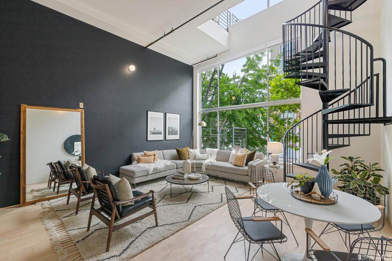 340 6th Street - Photo 1
