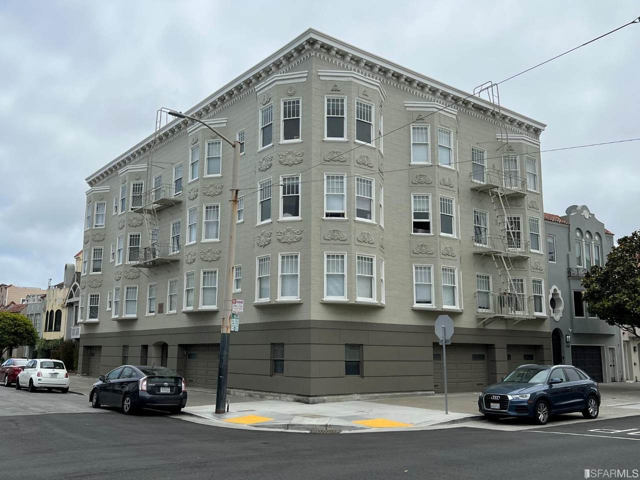 1895 Jefferson Street - Photo 1