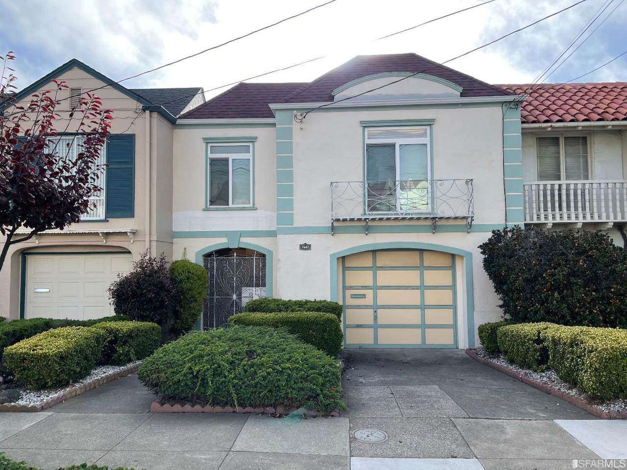 1647 33rd Avenue - Photo 1