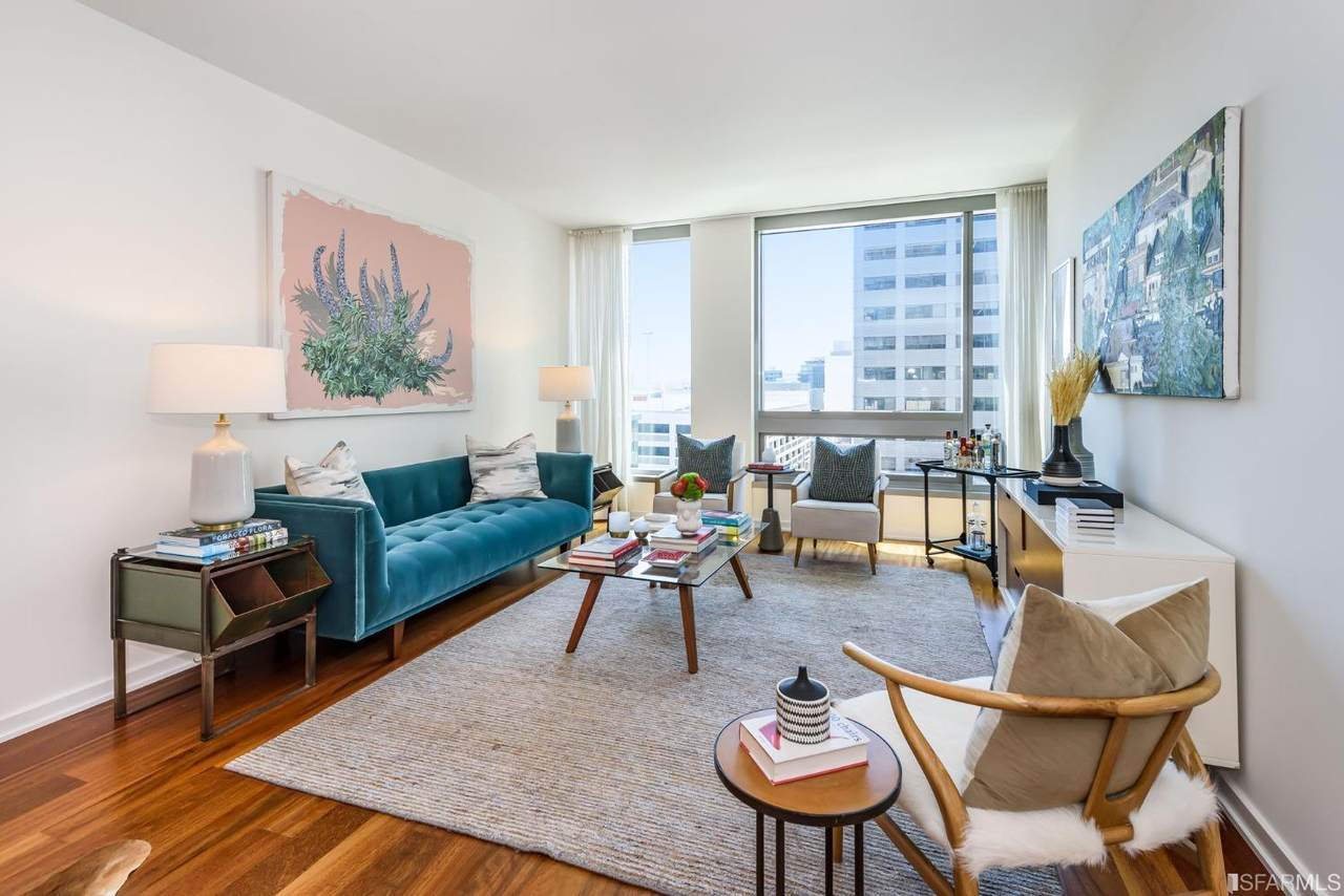 1 Hawthorne Street - Photo 1