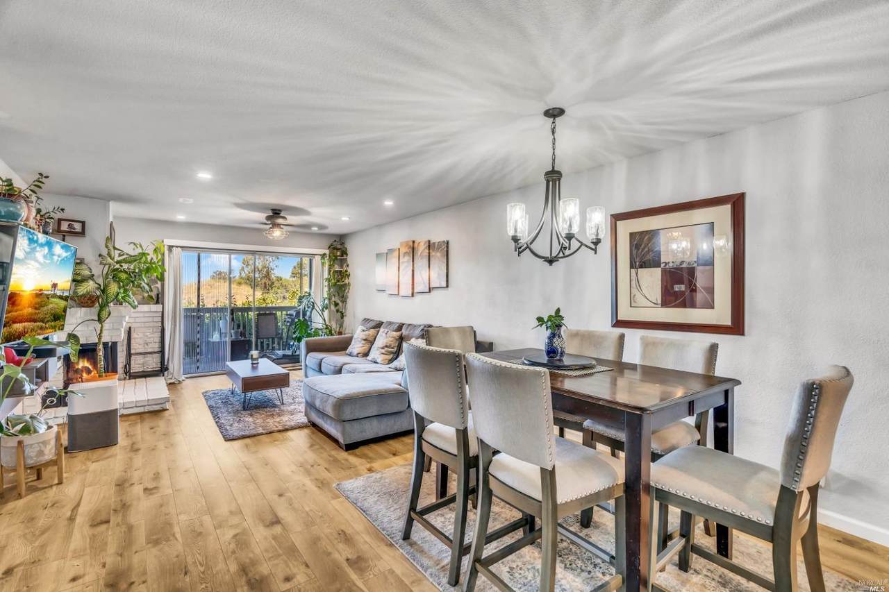 565 Lori Drive - Photo 1