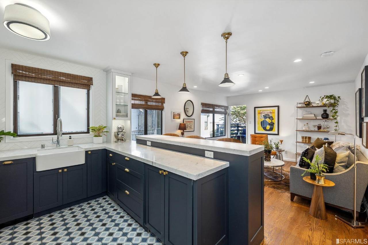 955 Corbett Avenue - Photo 1