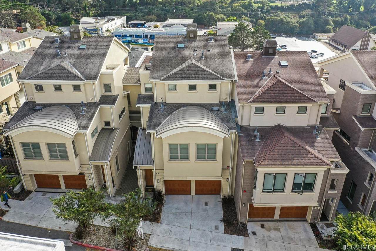 73 Summit Way - Photo 1