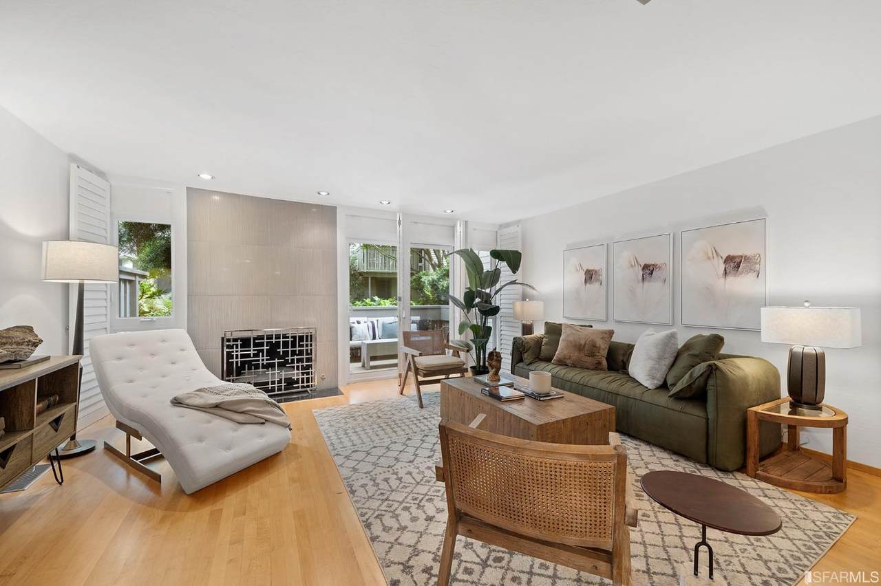 676 Clarendon Avenue - Photo 1