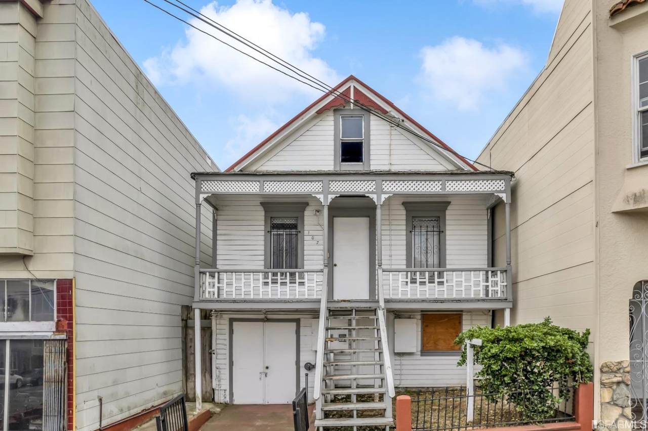 105 Lakeview Avenue - Photo 1
