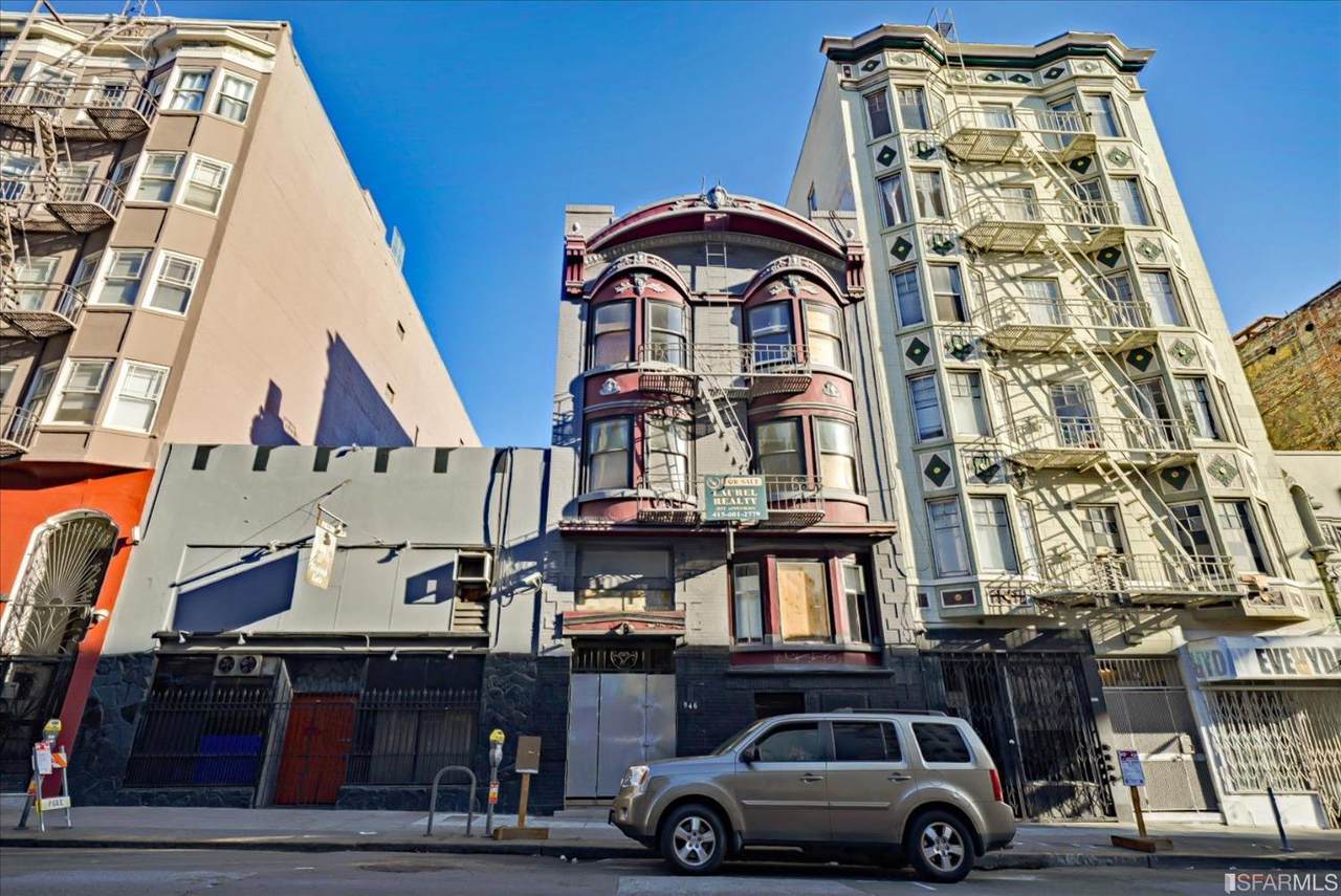 946 Geary Street - Photo 1