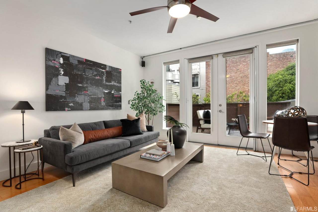 566 South Van Ness Avenue - Photo 1