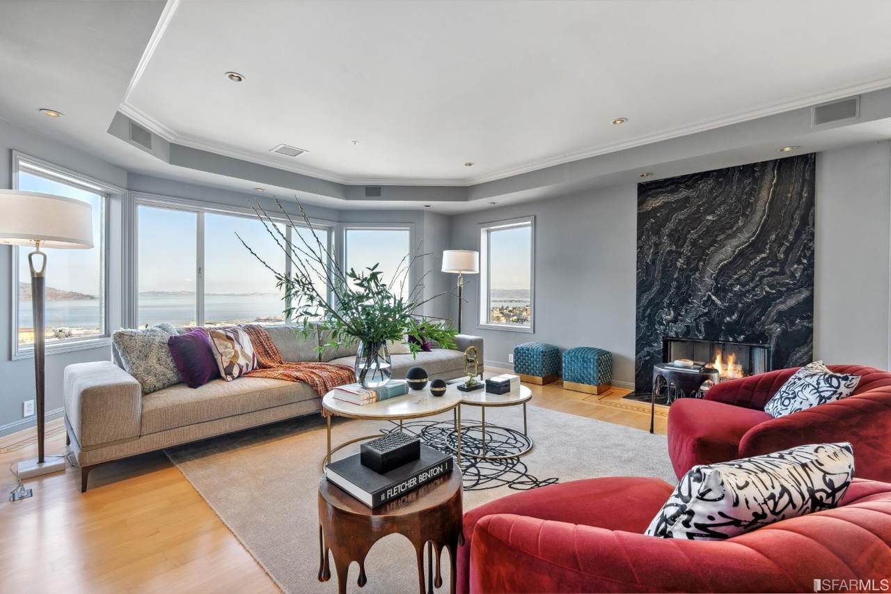 900 Green Street - Photo 1