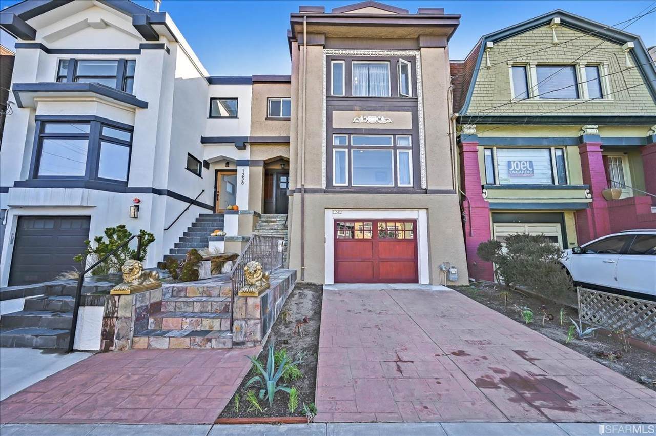 1242 43rd Avenue - Photo 1