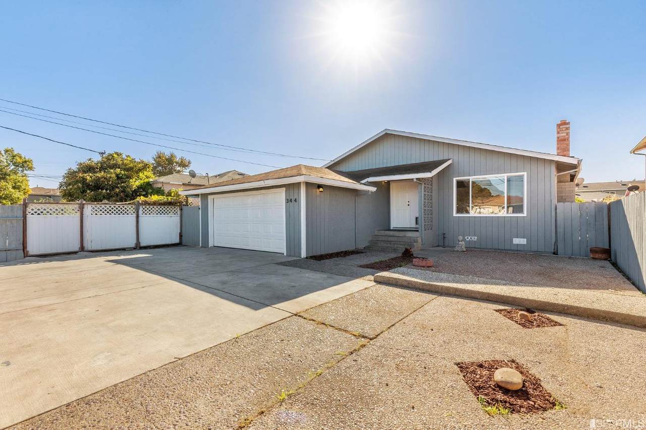 344 Market Avenue - Photo 1