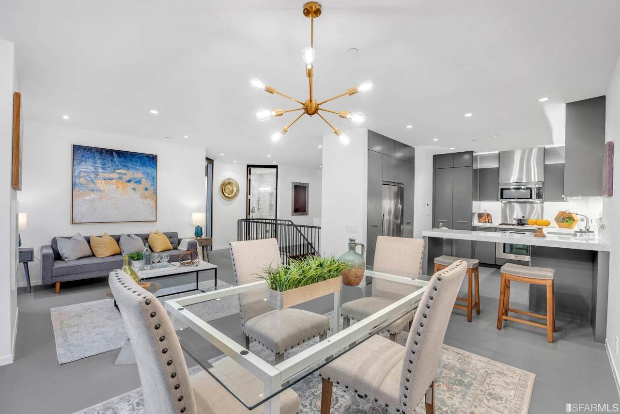 520 Chestnut Street - Photo 1