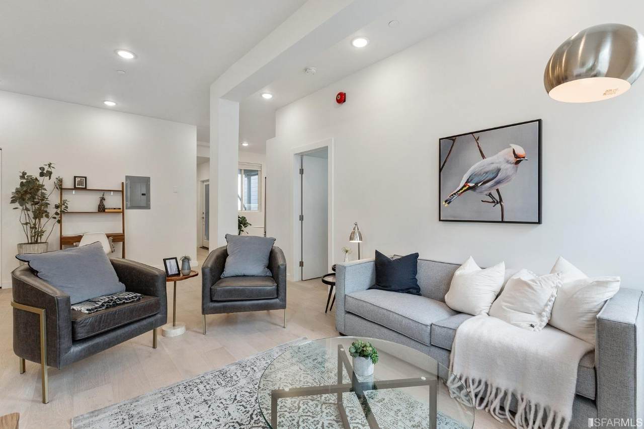1148 Montgomery Street - Photo 1