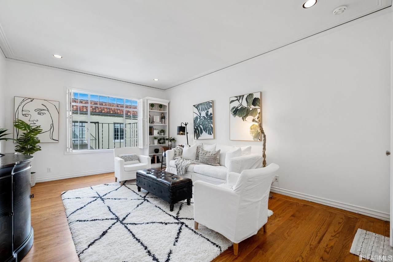3825 Scott Street - Photo 1