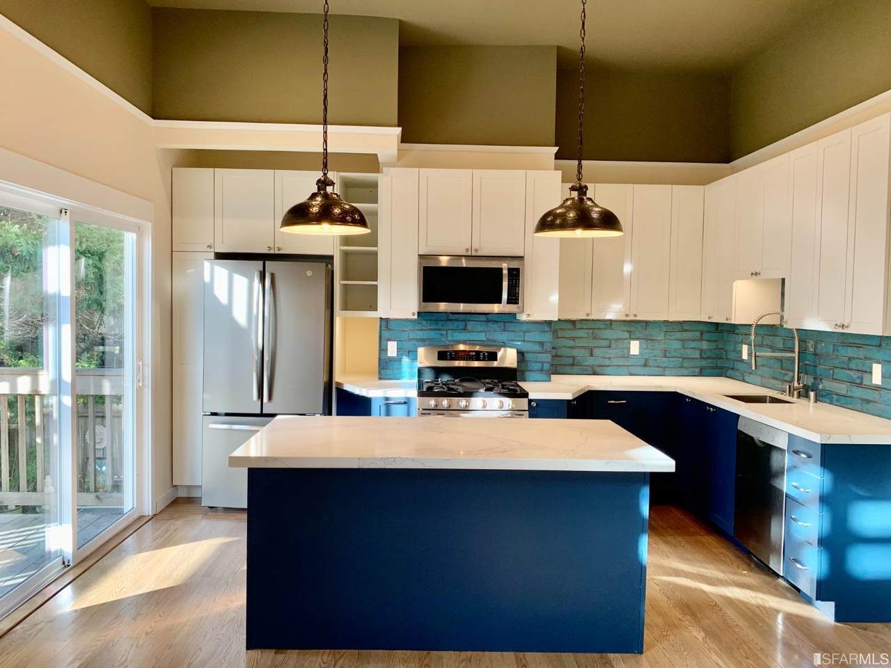 217 Webster Street - Photo 1