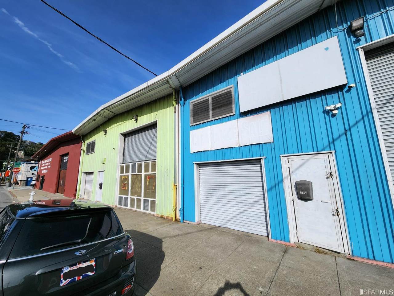 2720 Oakdale Avenue - Photo 1