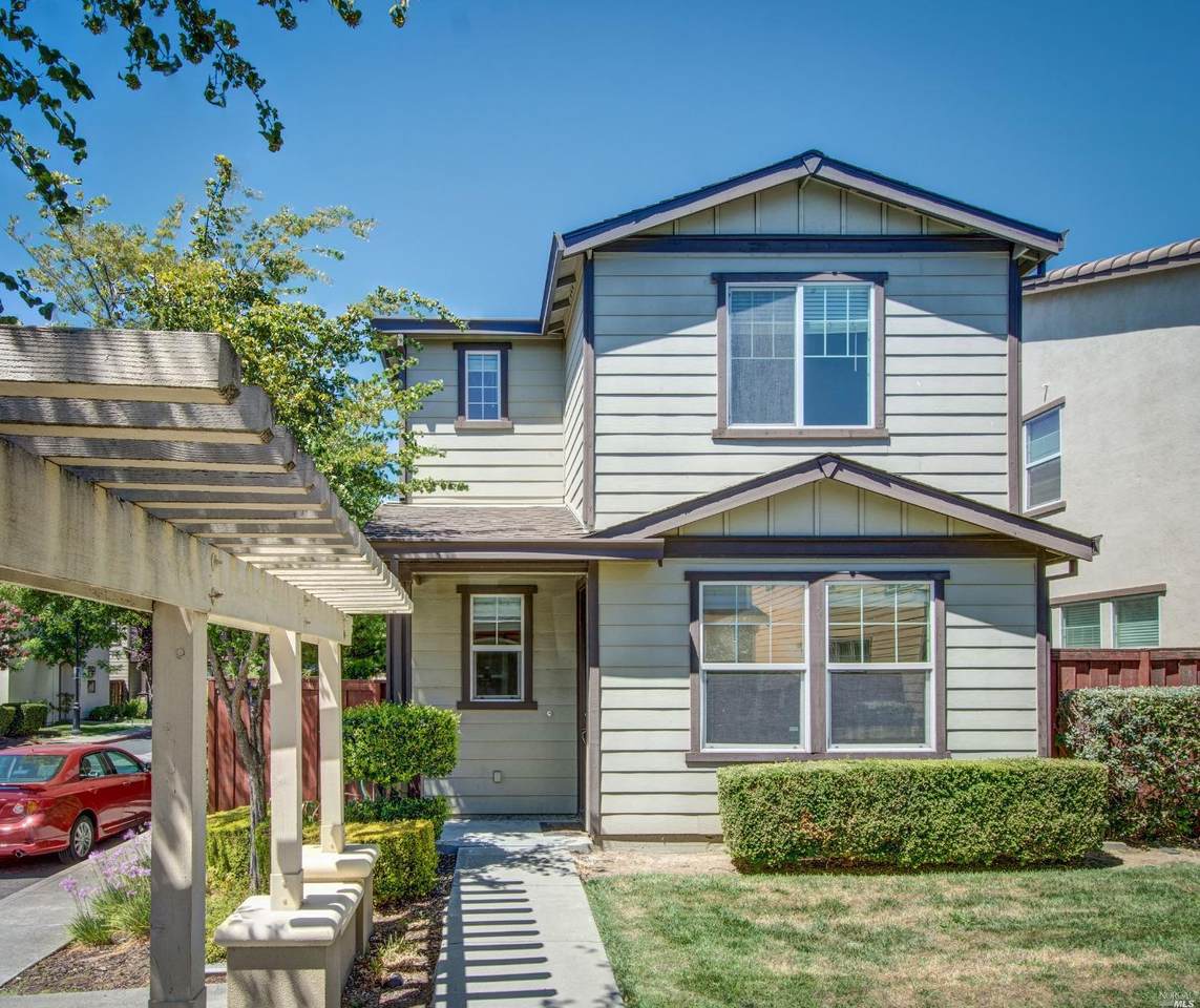 1650 Glenmore Drive - Photo 1