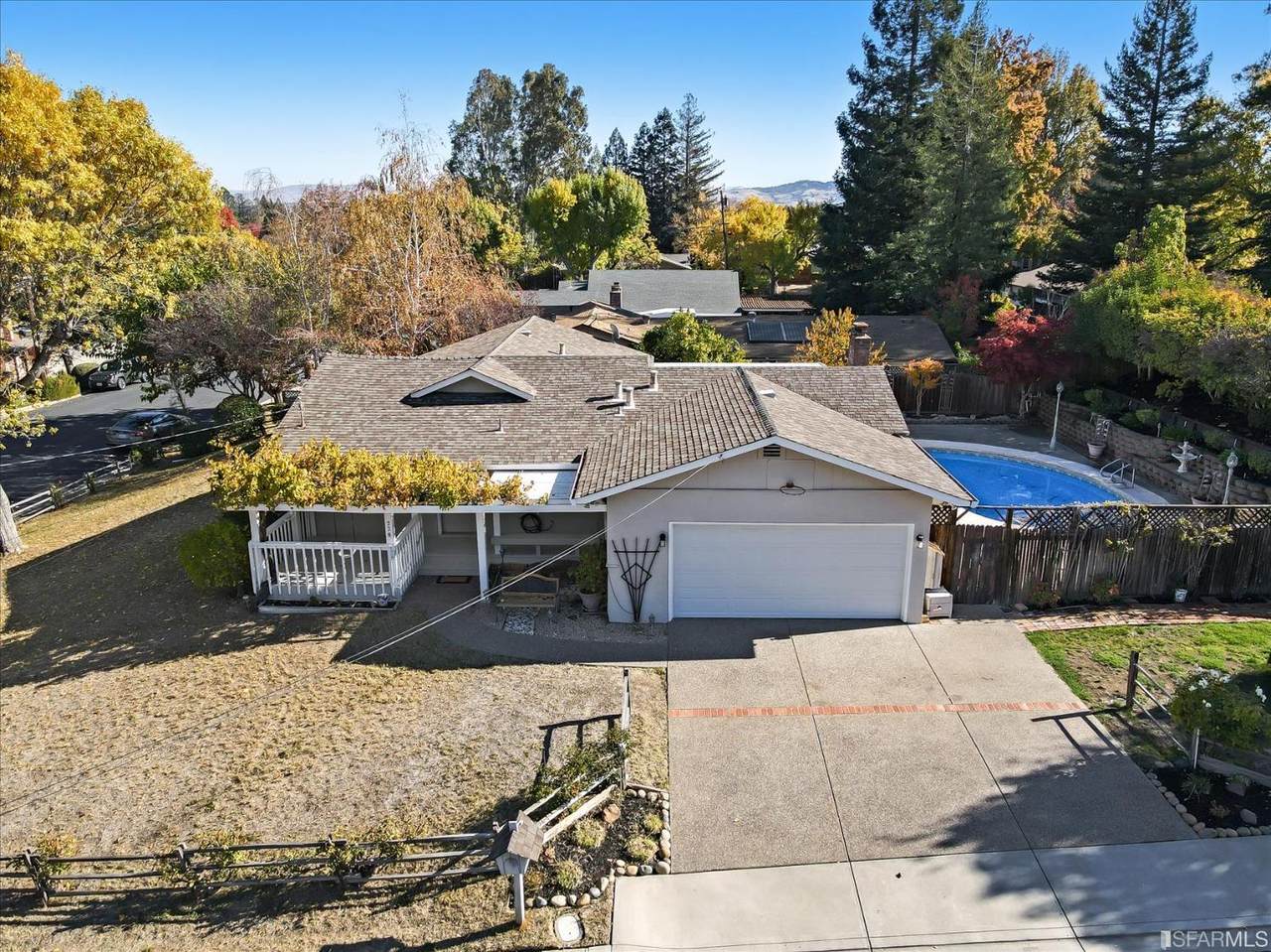 228 Croyden Drive - Photo 1