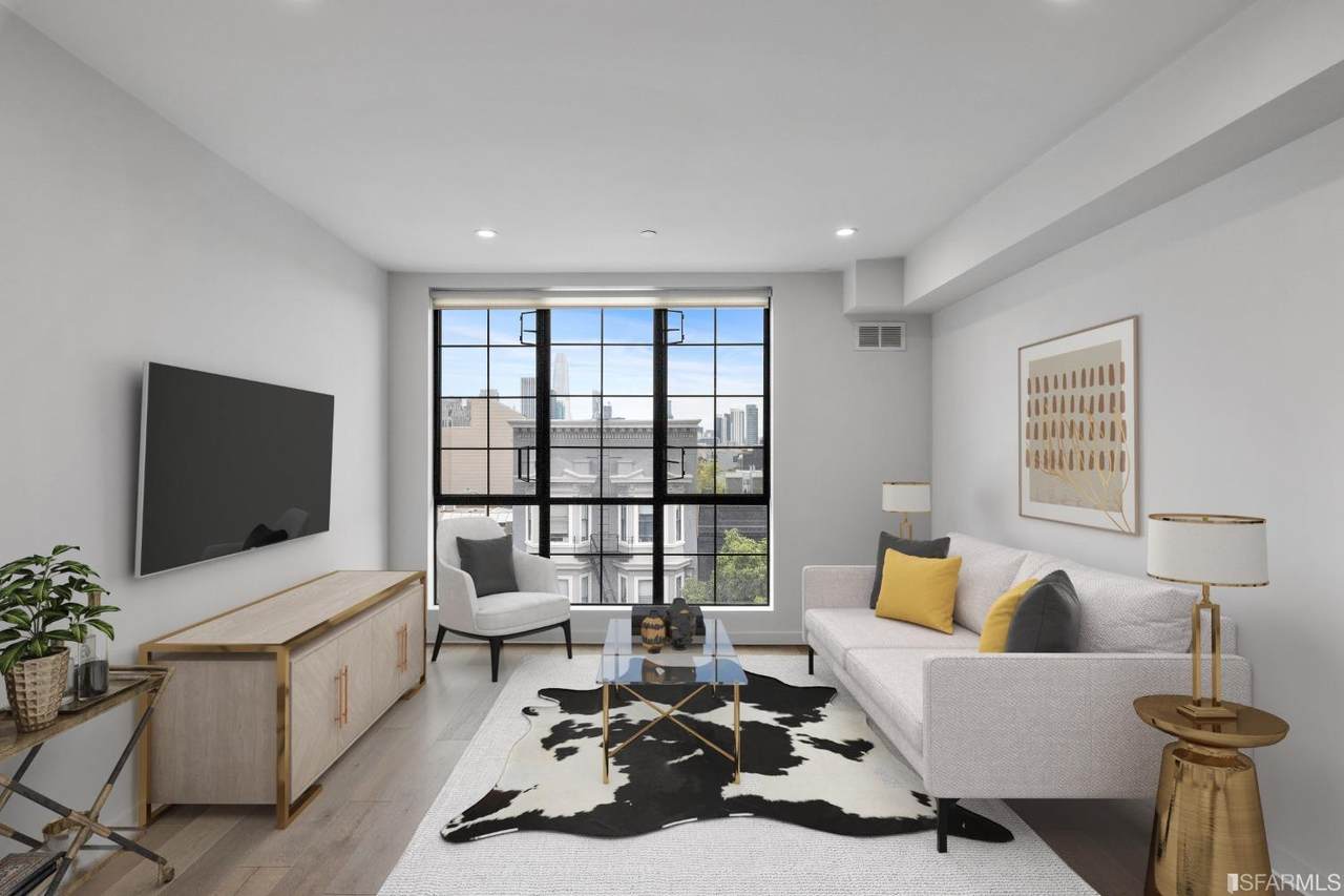 252 9th Street - Photo 1