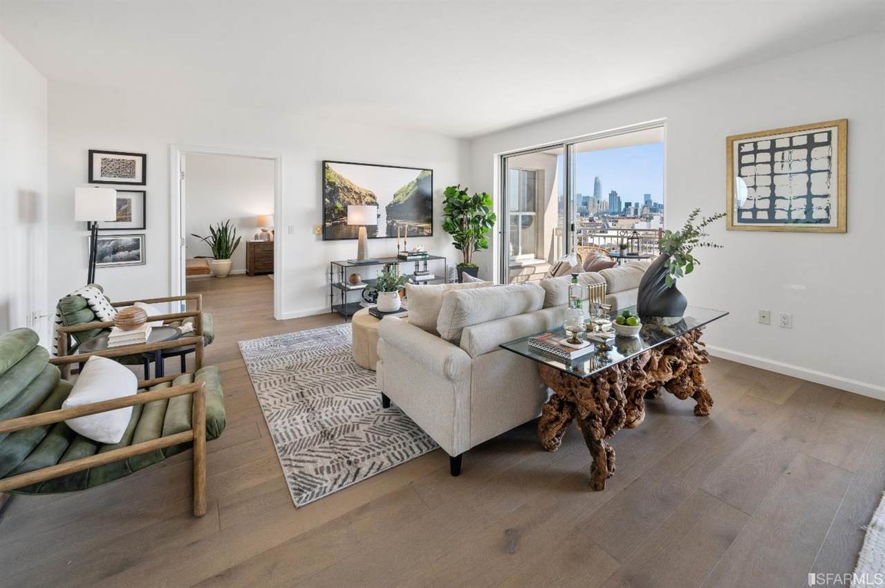 140 Van Ness Avenue - Photo 1