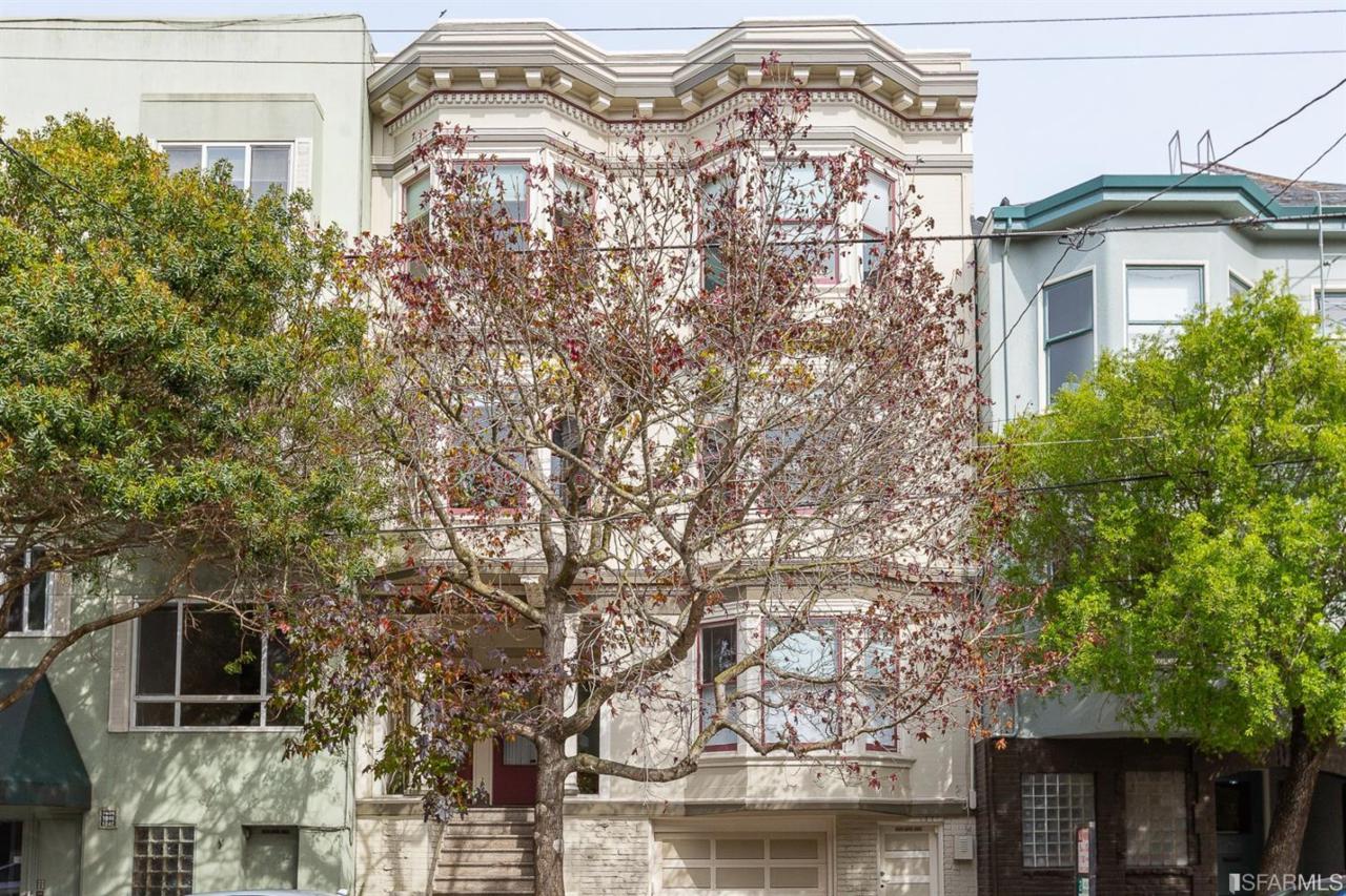 1054 Cole - Photo 1