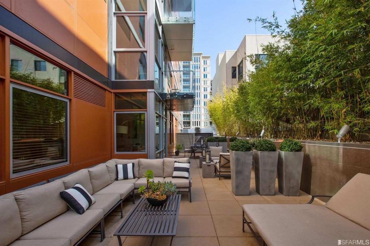 72 Townsend Street - Photo 1