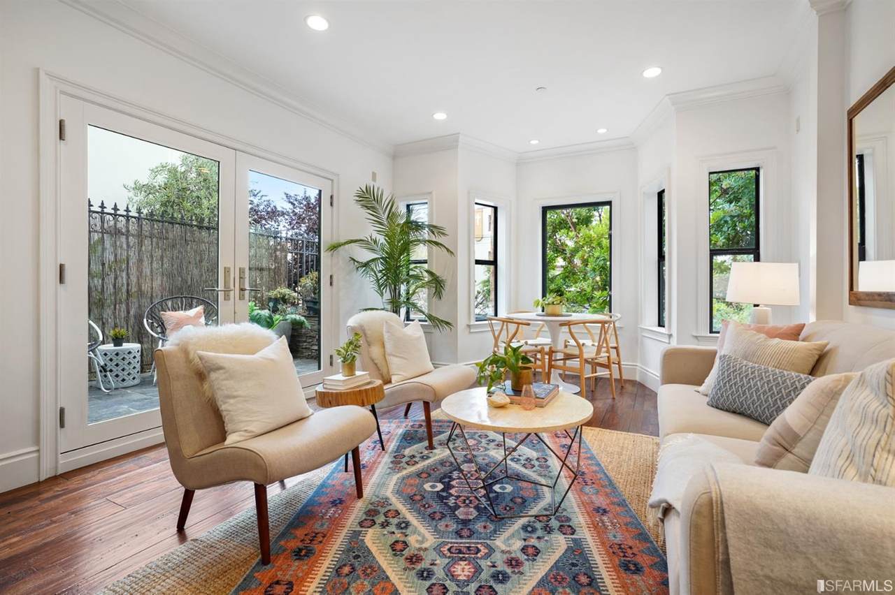 746 South Van Ness Avenue - Photo 1