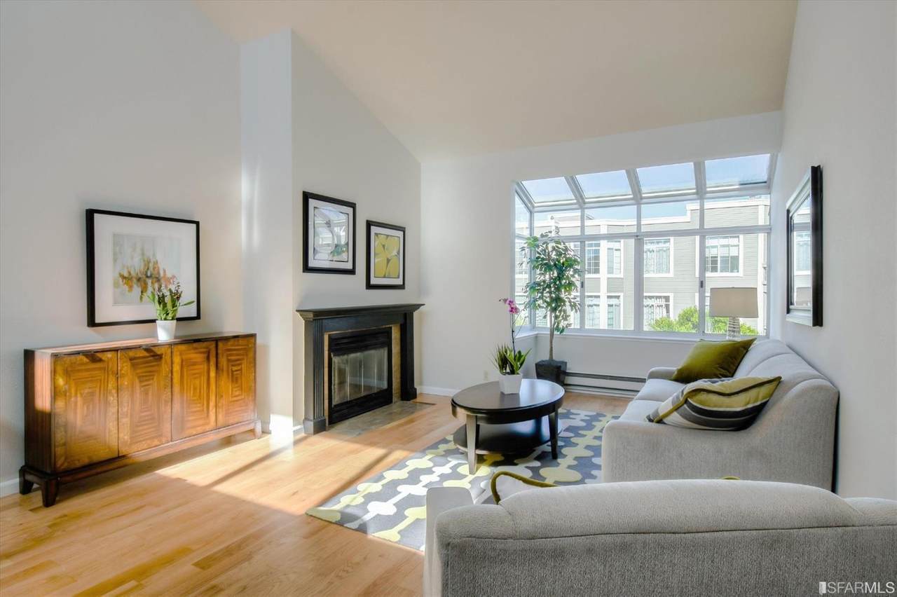 2075 Sutter Street - Photo 1