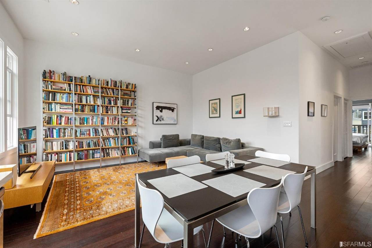 1270 York - Photo 1