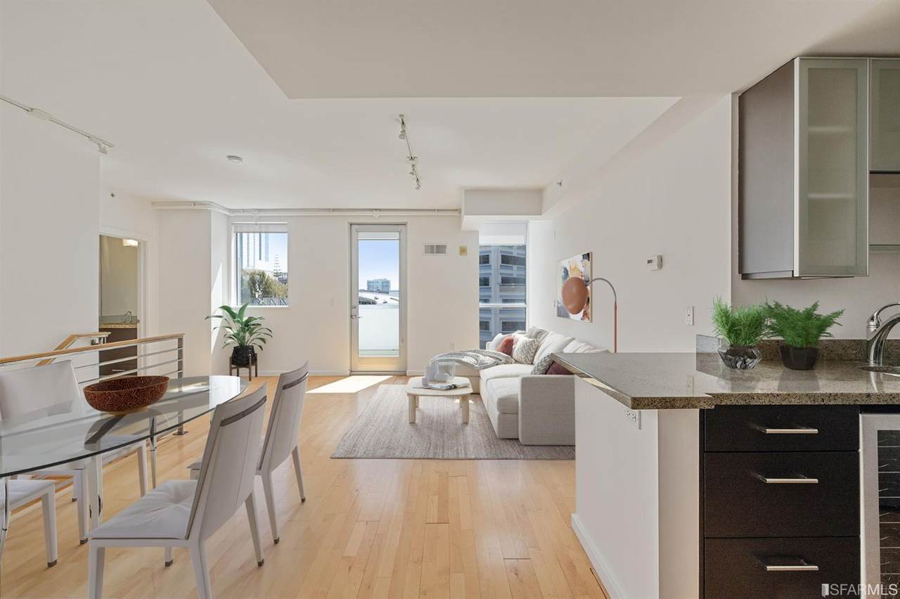 69 Clementina Street - Photo 1