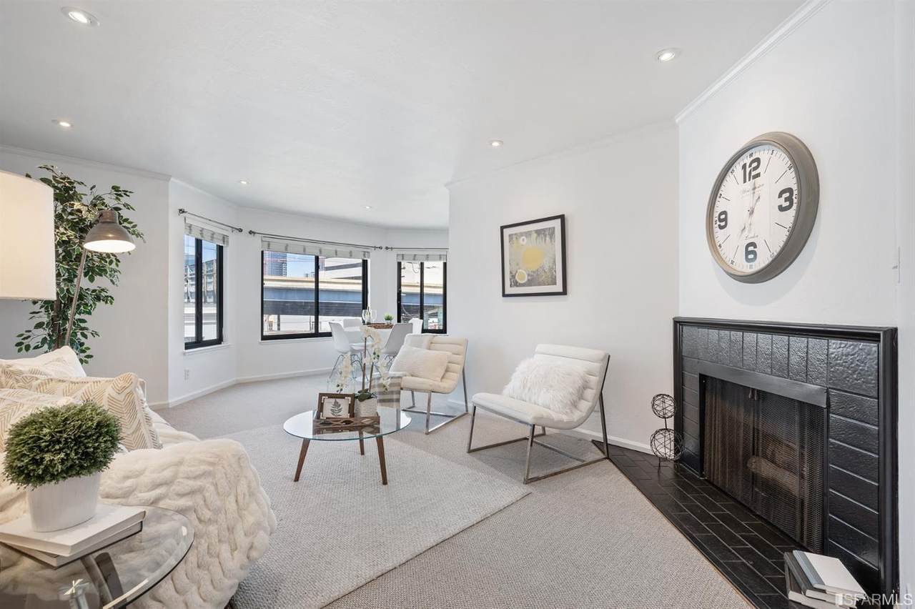 85 Duboce Avenue - Photo 1