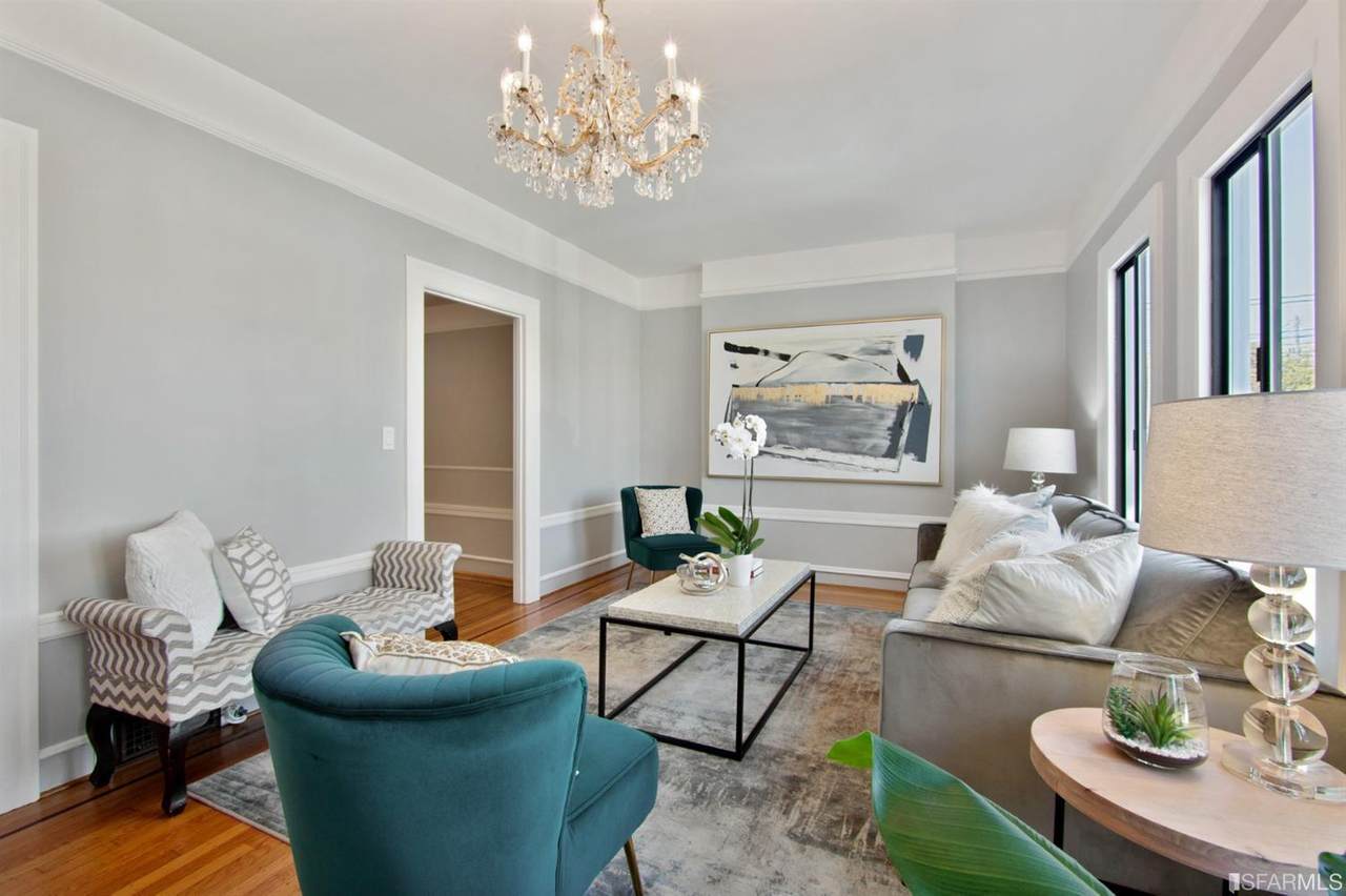 627 39th Avenue - Photo 1