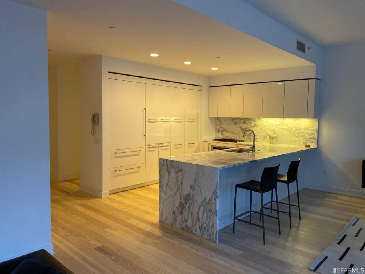 301 Mission Street - Photo 1