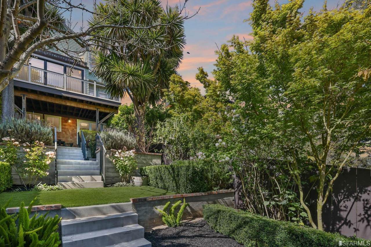 537 28th Street - Photo 1