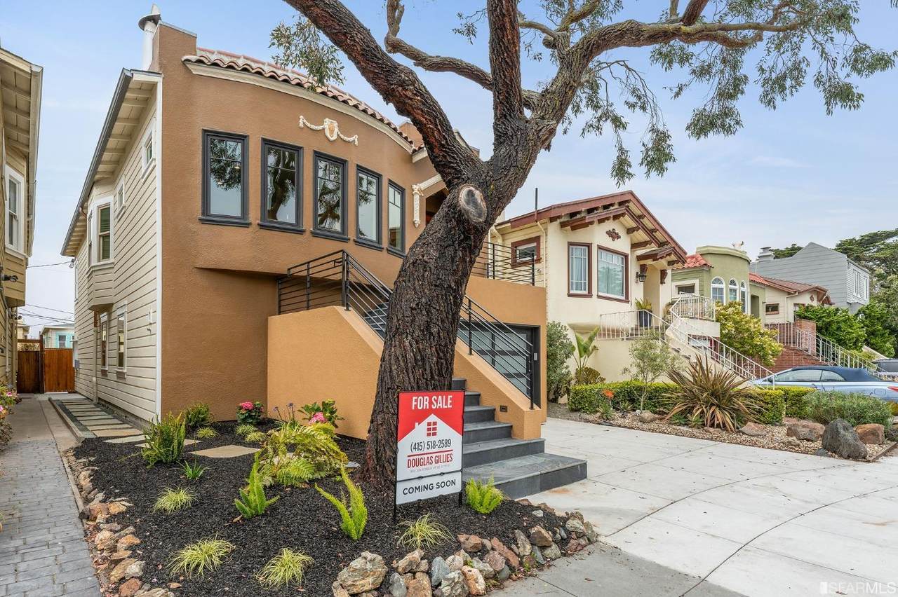 1225 31st Avenue - Photo 1