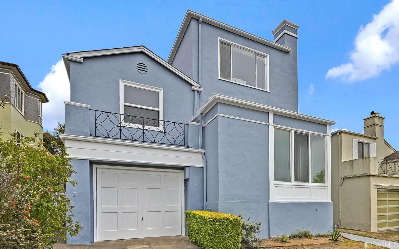 40 Elmhurst Drive - Photo 1