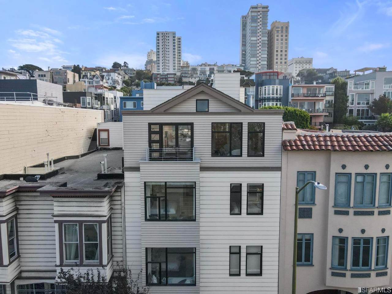 827 North Point Street - Photo 1