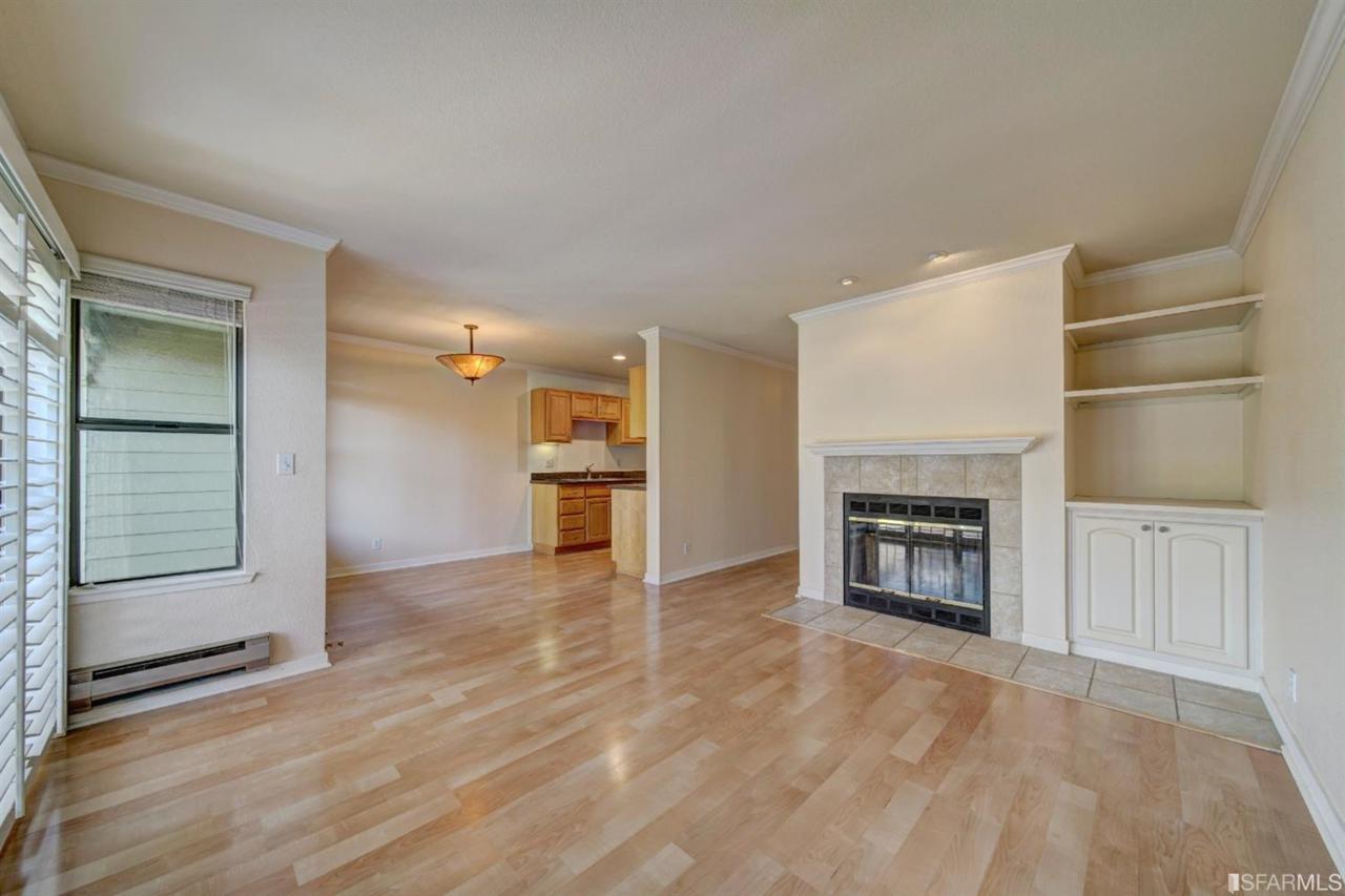 96 Lakeshore Court - Photo 1