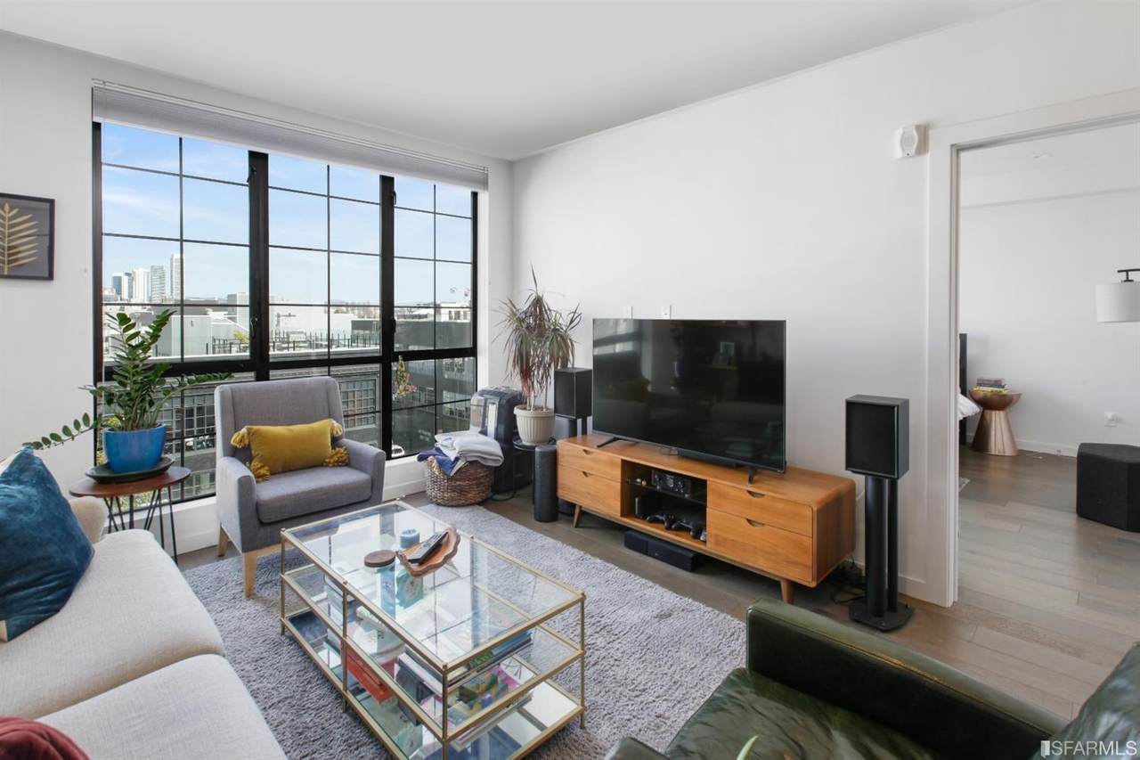 252 9th Street - Photo 1