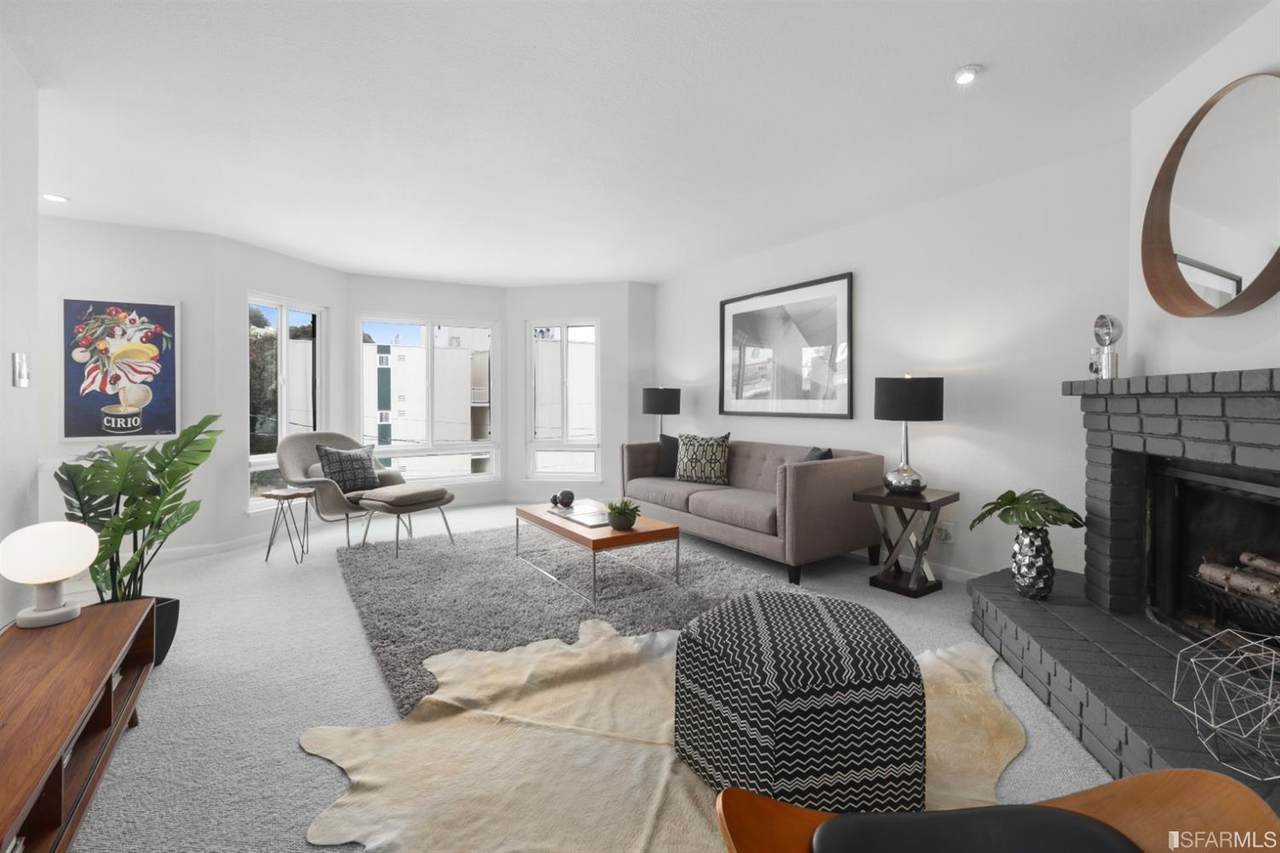 401 Grand View Avenue - Photo 1