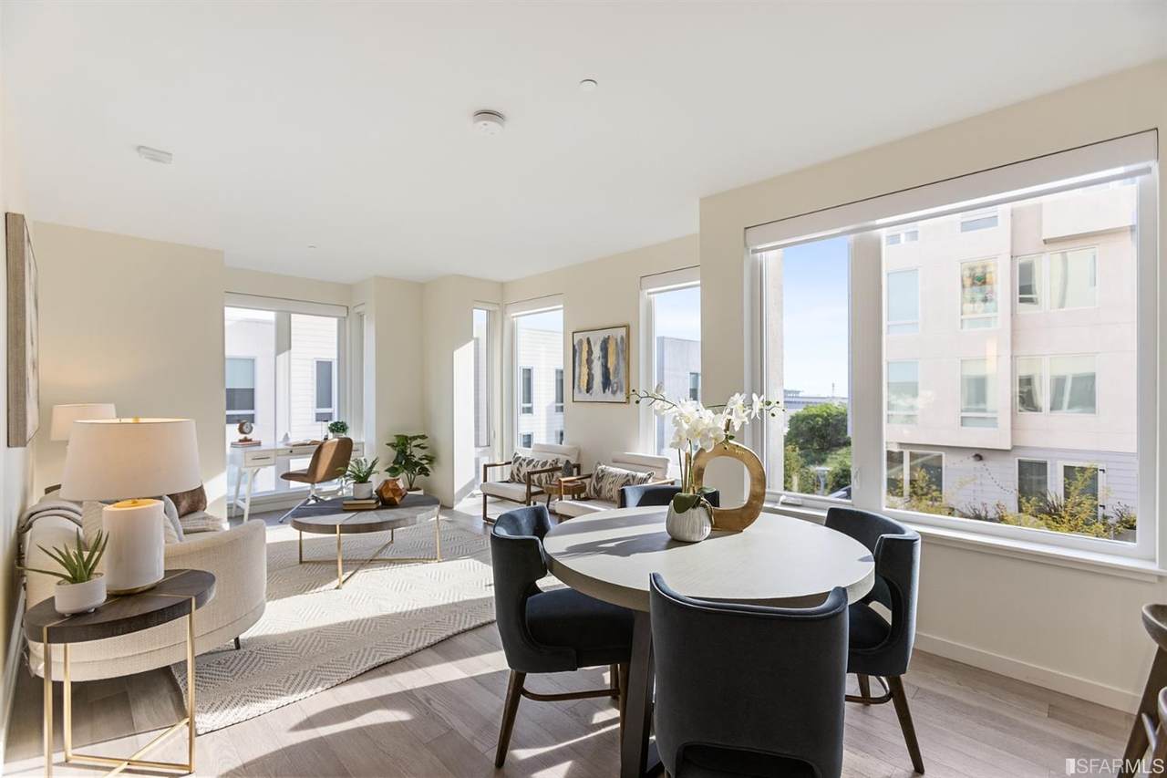 10 Innes Court - Photo 1
