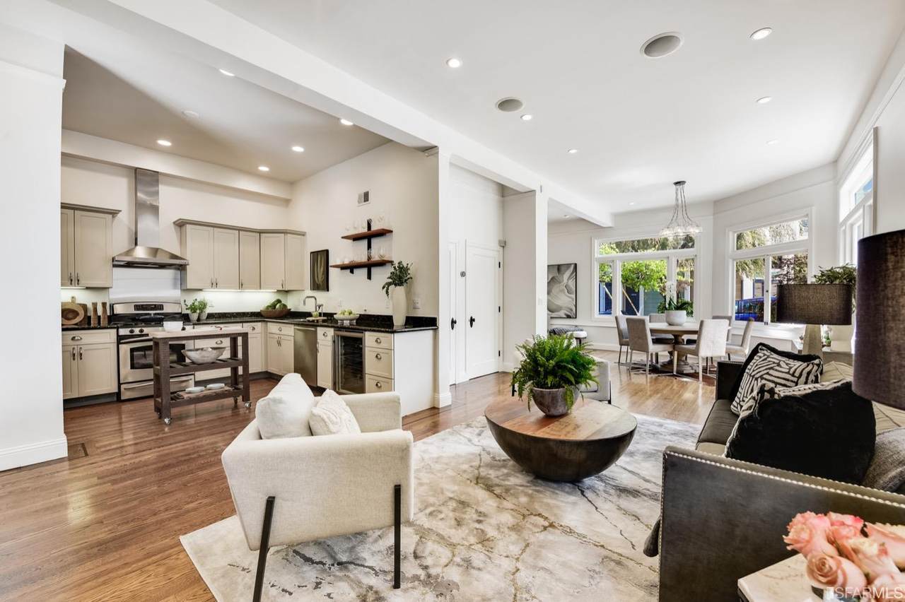 44 Powers Avenue - Photo 1