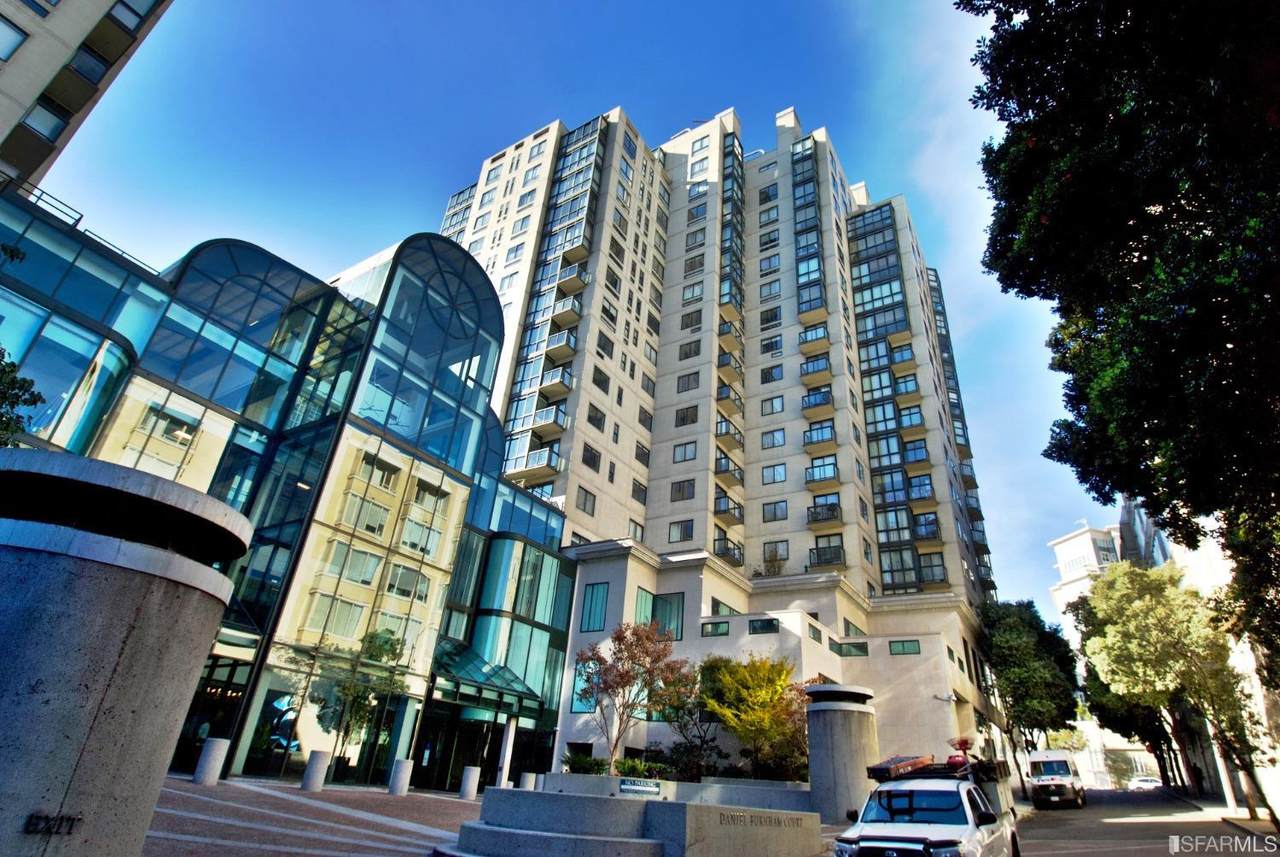 1 Daniel Burnham Court - Photo 1