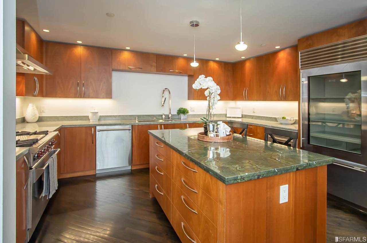 33 Clementina Street - Photo 1